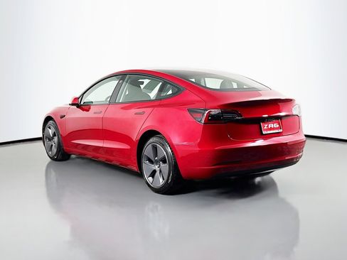 Used 2023 Tesla Model 3 Standard Range image 3