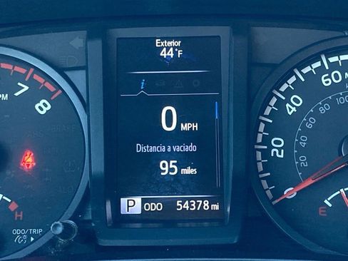 Used 2022 Toyota Tacoma SR w/ SR Convenience Package image 13