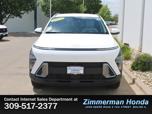 Used 2024 Hyundai Kona SEL AWD/4WD image 4