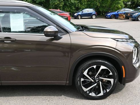 Used 2024 Mitsubishi Outlander SEL Black Edition AWD/4WD image 46