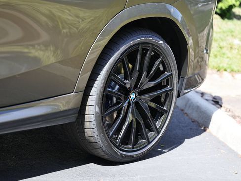 New 2027 BMW X6 xDrive40i AWD/4WD image 11