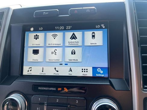 Used 2018 Ford F150 Lariat w/ Equipment Group 502A Luxury image 21