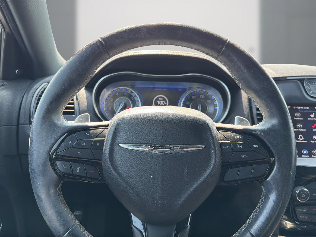Used 2022 Chrysler 300 S RWD image 21