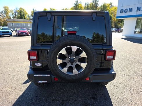 Used 2021 Jeep Wrangler Unlimited Sahara w/ Uconnect 4C Nav & Sound Group image 25