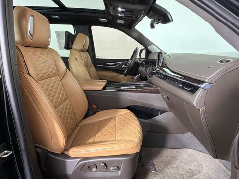 Used 2023 Cadillac Escalade Sport w/ Touring Package RWD image 30