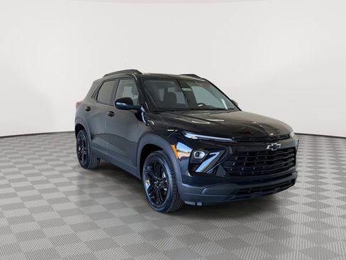 New 2026 Chevrolet TrailBlazer LT w/ Convenience Package image 2
