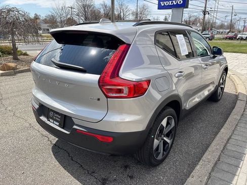 Used 2025 Volvo XC40 B5 Plus AWD/4WD image 5