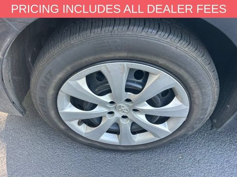 Used 2020 Toyota Corolla LE FWD image 9
