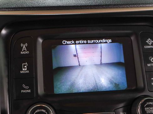 Used 2018 Jeep Cherokee Latitude image 18