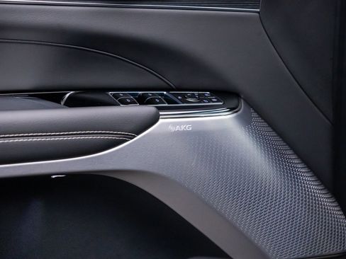 Certified 2025 Cadillac Lyriq Luxury w/ LPO, Floor Liner Package AWD/4WD image 17