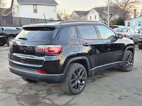 New 2026 Jeep Compass Limited AWD/4WD image 3