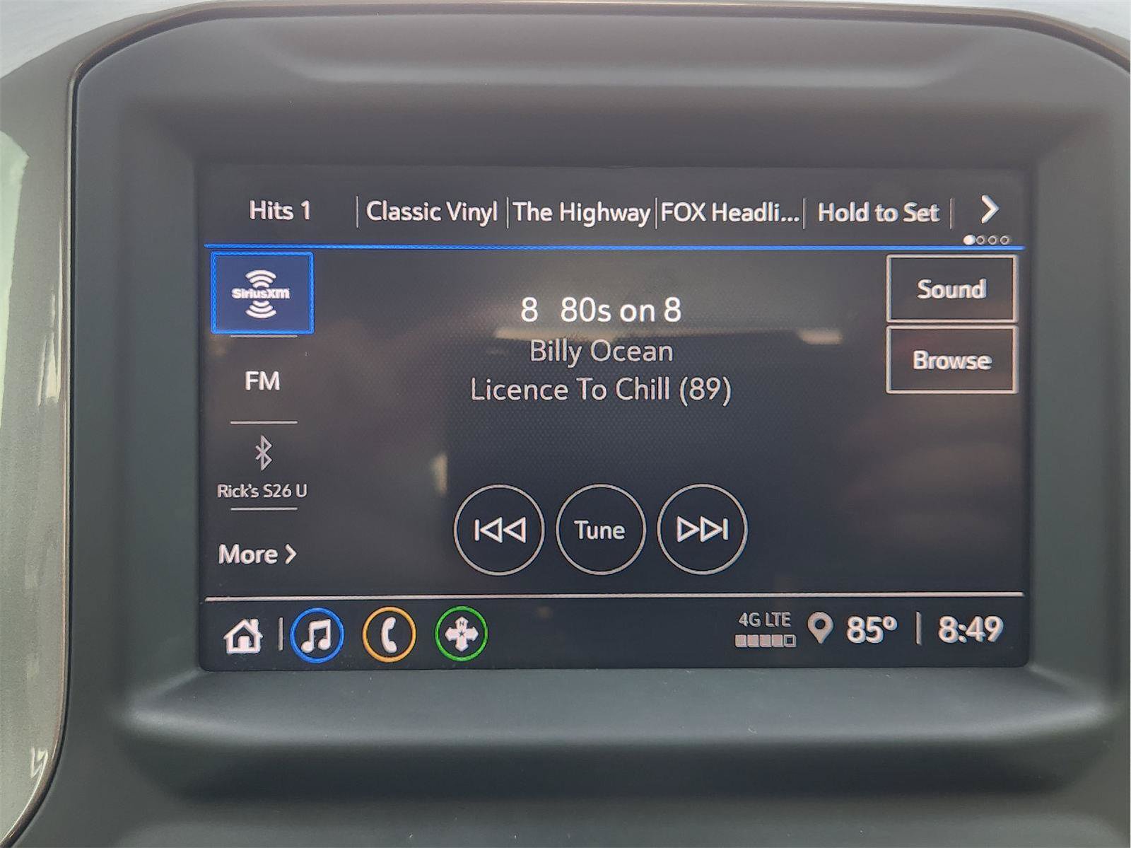 Used 2023 Chevrolet Silverado 1500 Custom RWD image 17