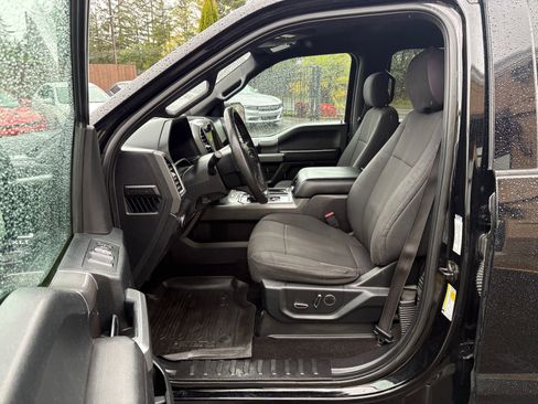 Used 2016 Ford F150 XLT w/ Equipment Group 302A Luxury AWD/4WD image 9