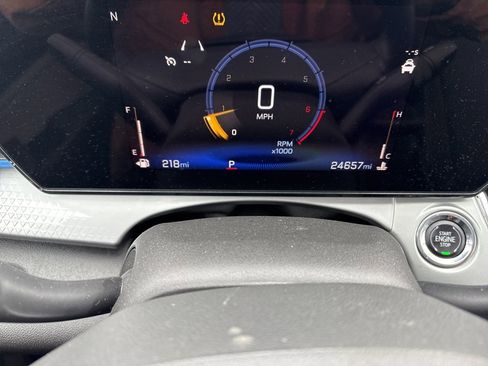 Used 2025 Chevrolet Trax LT w/ LT Convenience Package image 28