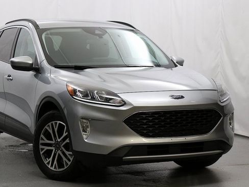 Used 2021 Ford Escape SEL image 2
