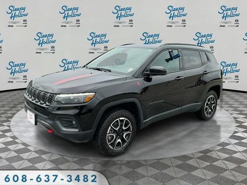Used 2024 Jeep Compass Trailhawk w/ Trailhawk Elite Group AWD/4WD image 1