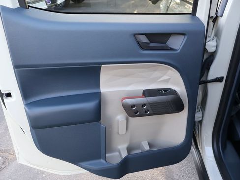 Used 2025 Ford Maverick Lariat AWD/4WD image 24