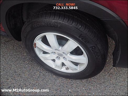 Used 2011 Kia Sorento LX image 23