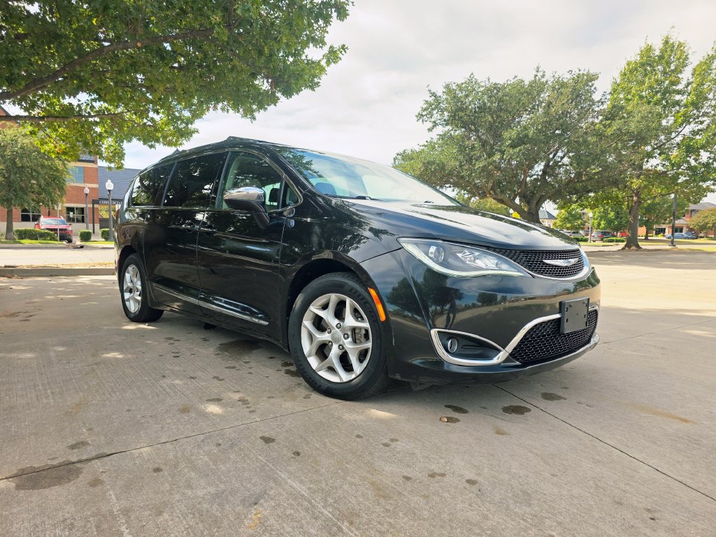 Used 2020 Chrysler Pacifica Limited FWD image 6