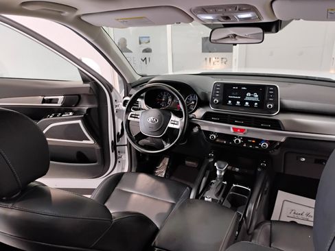 Used 2021 Kia Telluride S image 27