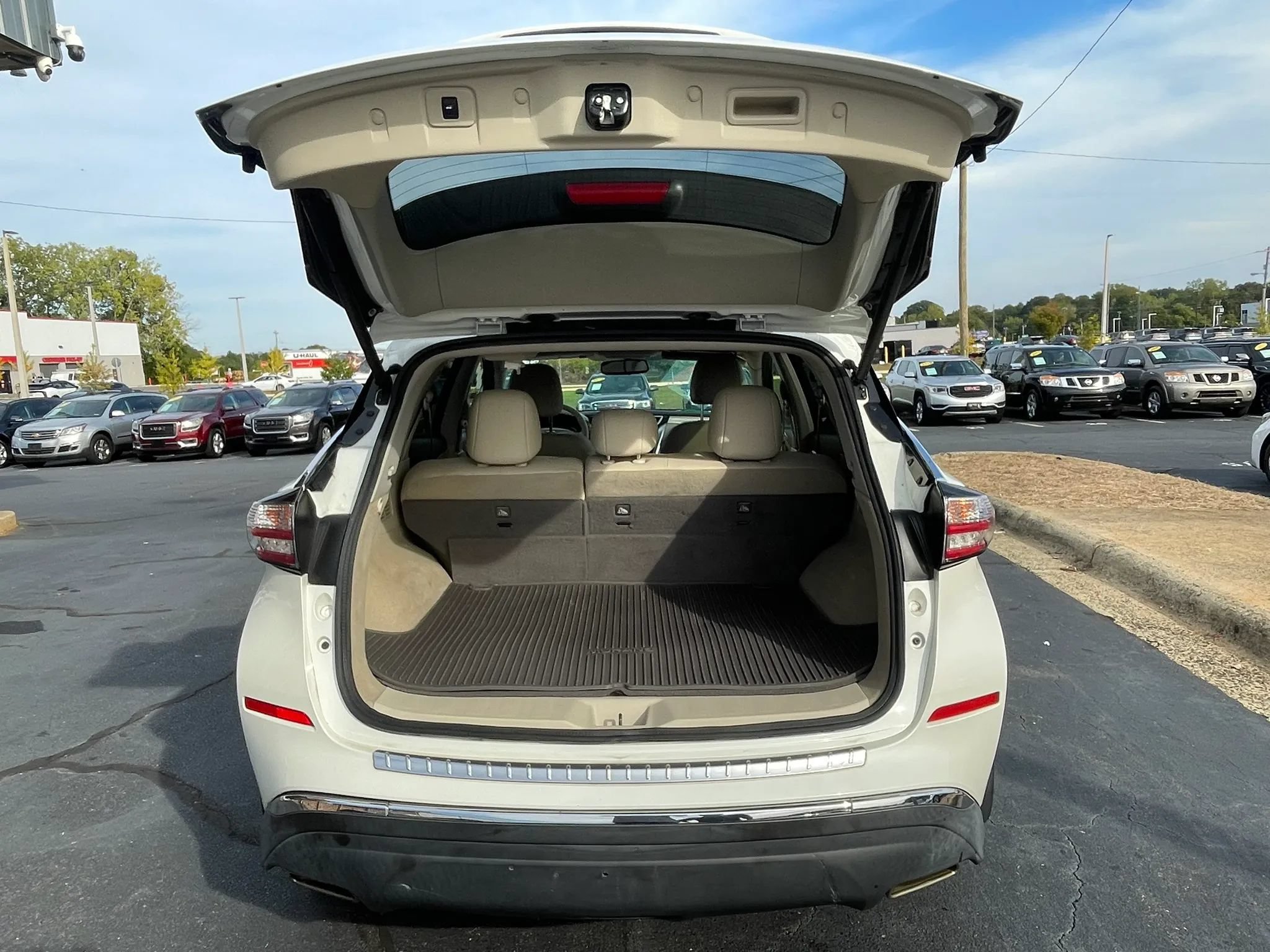 Used 2018 Nissan Murano SL w/ Moonroof Package FWD image 11