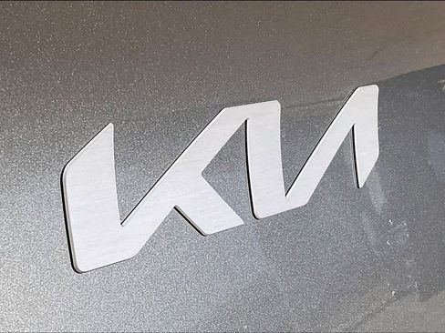 Used 2024 Kia Sportage LX image 30