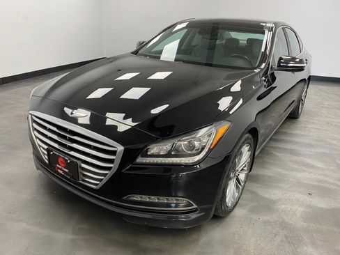 Used 2016 Hyundai Genesis 3.8 w/ Option Group 02 image 2