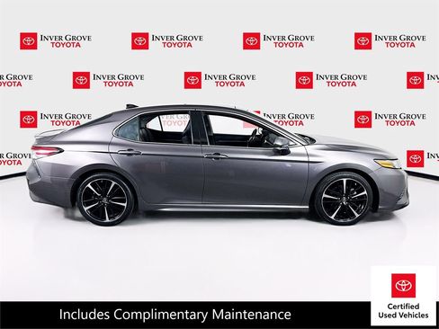 Certified 2019 Toyota Camry XSE FWD image 4