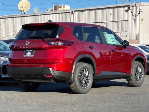 New 2026 Nissan Rogue S image 4