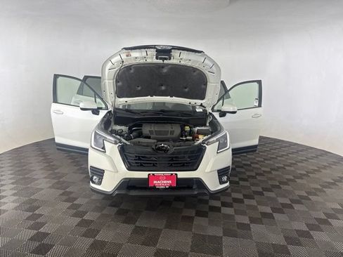 Used 2024 Subaru Forester Premium AWD/4WD image 10