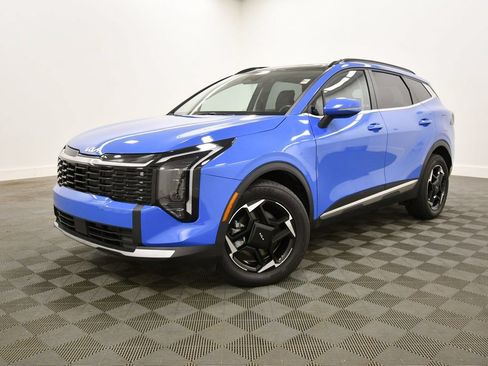 Certified 2026 Kia Sportage EX w/ EX Panorama Roof Package AWD/4WD image 2