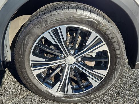 Used 2019 Mitsubishi Eclipse Cross SEL image 8