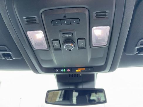 Used 2023 Chevrolet Tahoe Z71 w/ Z71 Off-Road Package image 9