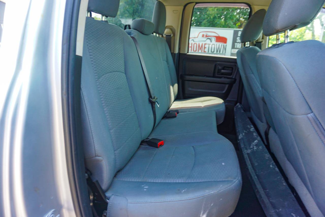 Used 2019 RAM 1500 Express w/ Express Value Package AWD/4WD image 13
