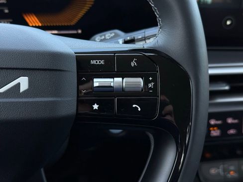 Certified 2026 Kia Sorento S image 32