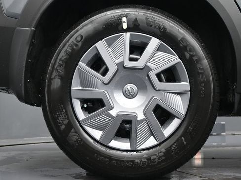 New 2026 Nissan Kicks S image 9