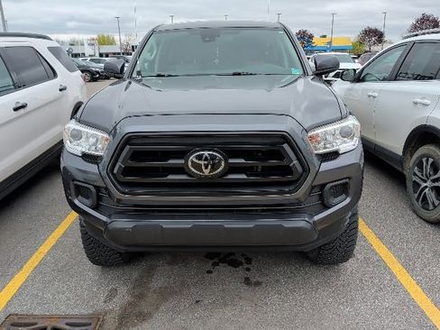 Used 2021 Toyota Tacoma SR AWD/4WD image 2
