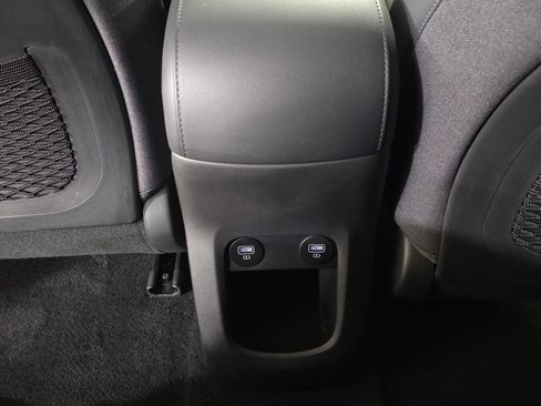 Used 2024 Hyundai Ioniq 5 Limited AWD/4WD image 16