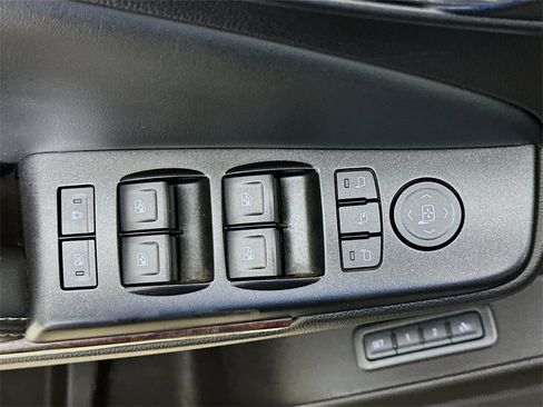 Used 2016 GMC Yukon XL SLT w/ Open Road Package image 22