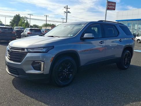 Certified 2024 Chevrolet Traverse LT w/ Midnight/Sport Edition AWD/4WD image 3