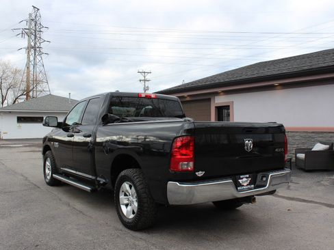 Used 2016 RAM 1500 ST w/ SXT Appearance Group image 8