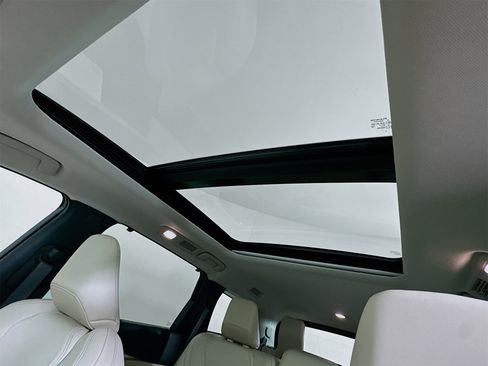 Used 2023 INFINITI QX60 Sensory w/ Cargo Package image 24