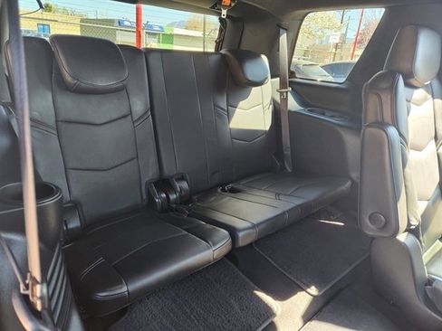 Used 2020 Cadillac Escalade Platinum image 14