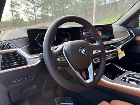 New 2026 BMW X5 xDrive40i w/ Climate Comfort Package AWD/4WD image 10