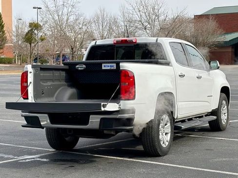 Used 2021 Chevrolet Colorado LT w/ Safety Package image 18