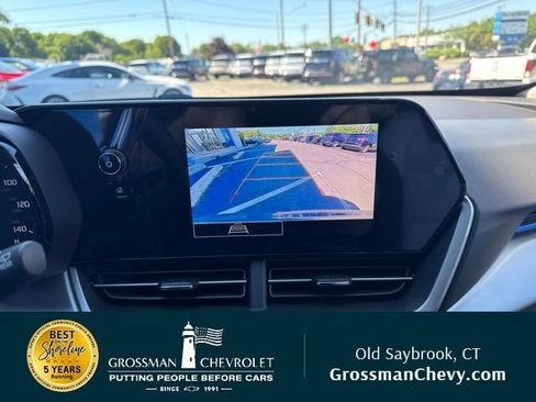 New 2026 Chevrolet Trax LS w/ LS Convenience Package FWD image 2