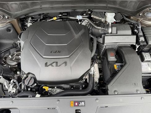 Certified 2025 Kia Telluride EX w/ EX Captain's Chair Package FWD image 46