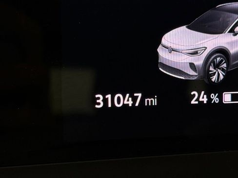 Used 2023 Volkswagen ID.4 Pro image 16