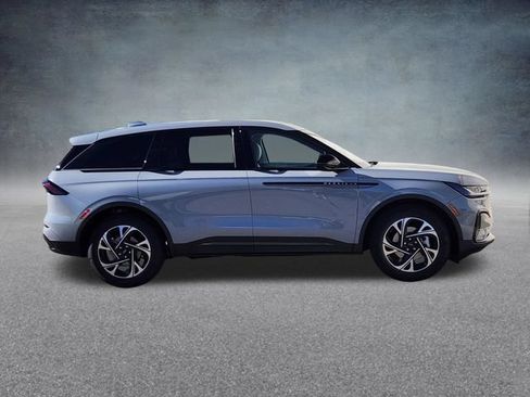 New 2026 Lincoln Nautilus Premier w/ Jet Appearance Package AWD/4WD image 8
