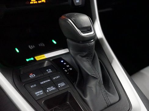 Certified 2025 Toyota RAV4 XLE Premium AWD/4WD image 21